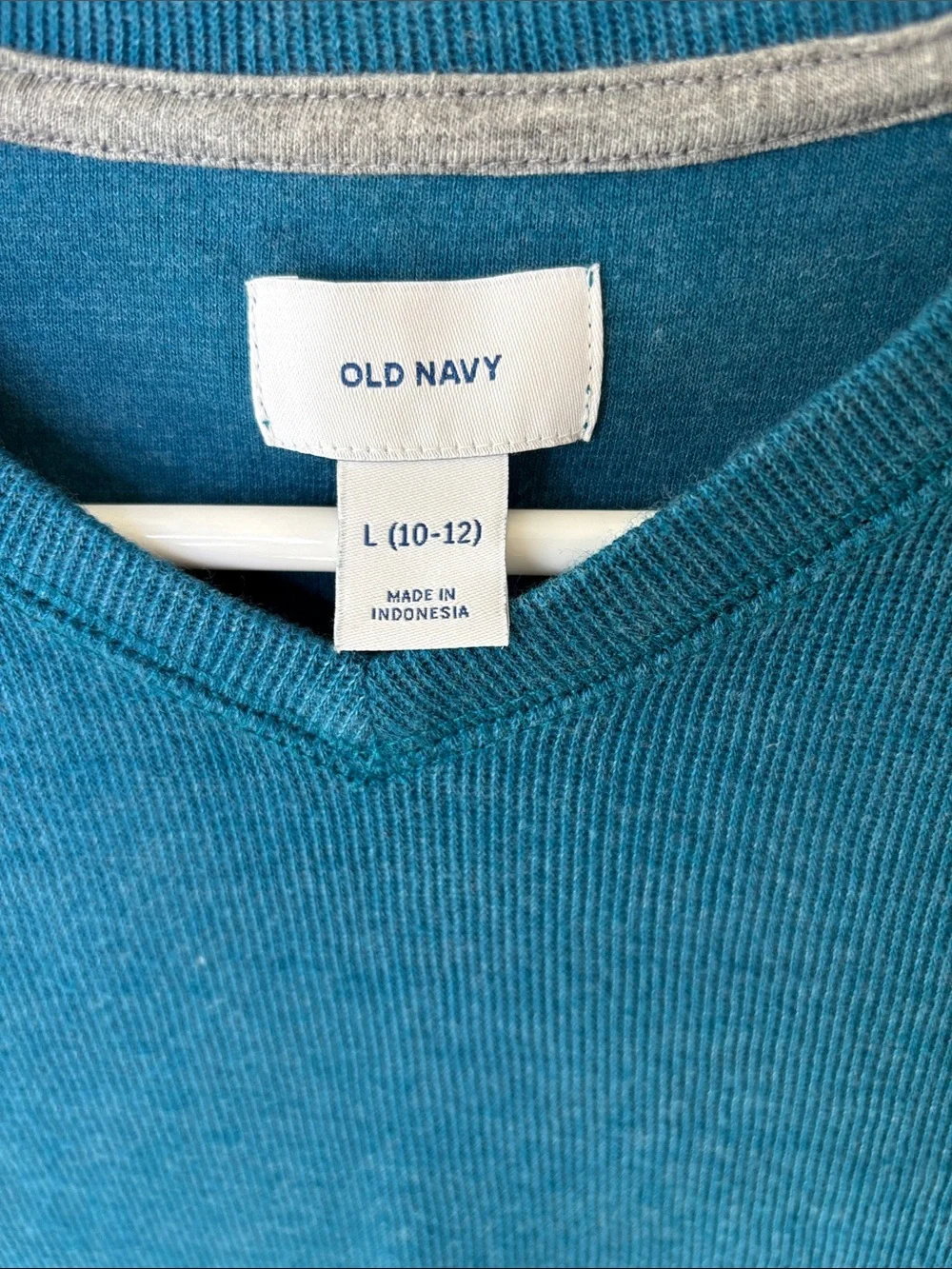 Old Navy Kid’s Teal-Blue V-Neck Sweater - L 10/12